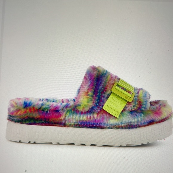 Uggs White Fluffita Pixelate Sandal-size 6 NIB - Picture 2 of 12